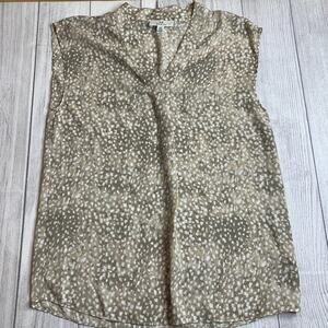 Halston Tan/White Animal Print V Neck Blouse Size Small